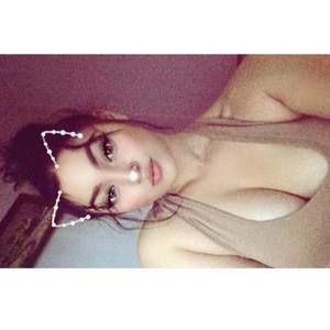 Meet your Posher, Alejandra